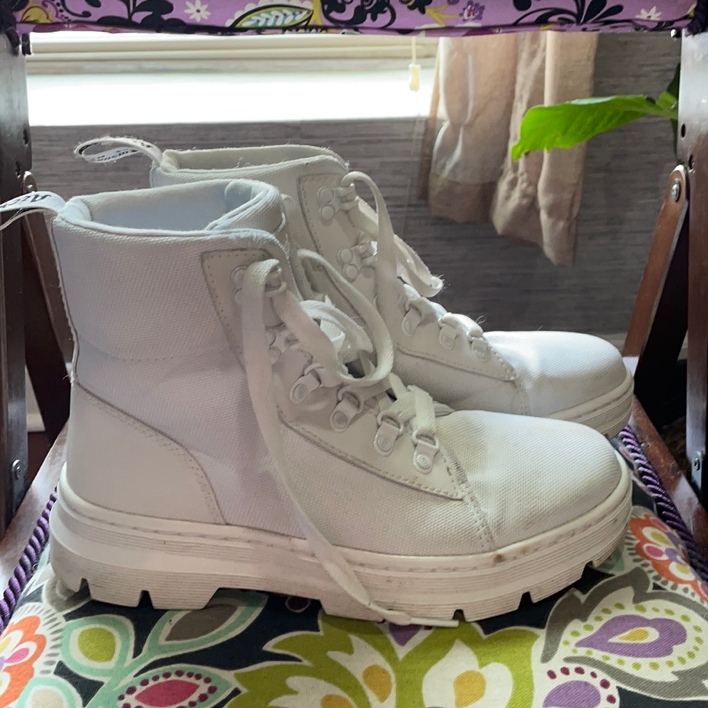 Dr Martins white combat boot
